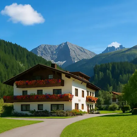 Sennhof Lechtal 公寓