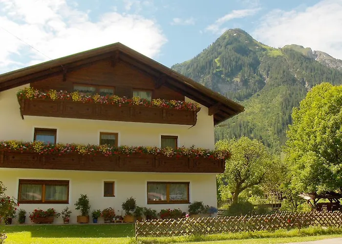 Sennhof Lechtal Bach (Tyrol)
