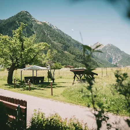 Sennhof Lechtal * Bach (Tyrol)