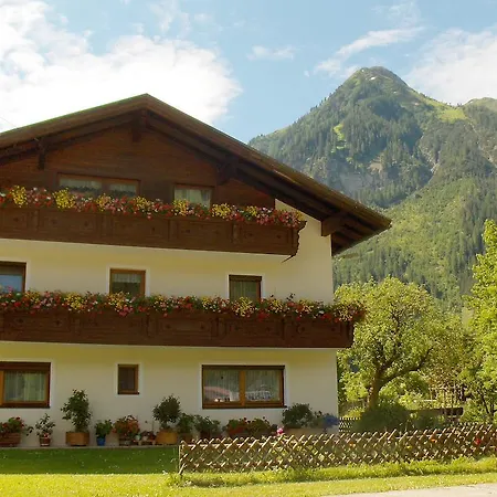 Sennhof Lechtal Bach (Tyrol)