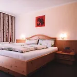 Sennhof Lechtal * Bach (Tyrol)